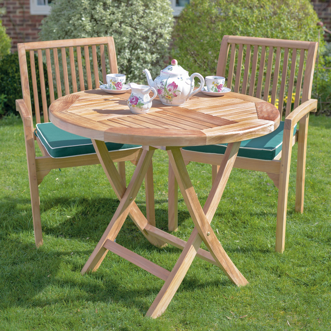 Jasmine Round Folding Table (Medium/Large)