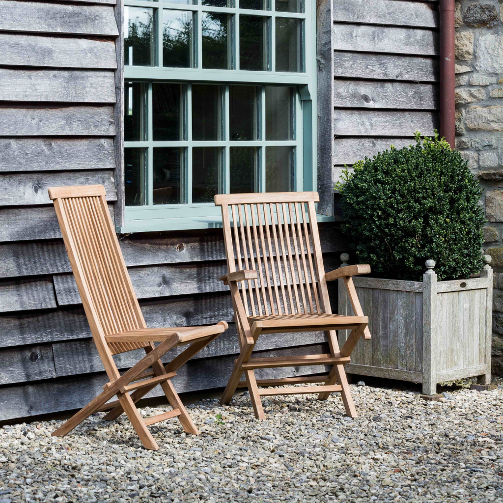 Snapdragon Folding Carver Chair